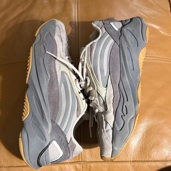 Gray and Cream Sneakers - Picture 5 of 6